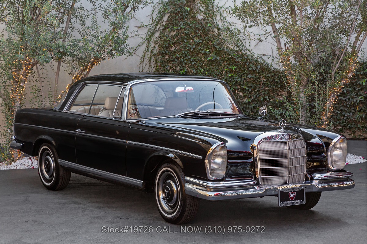 1961 Mercedes-Benz 220SEb Sunroof Coupe 4-Speed 