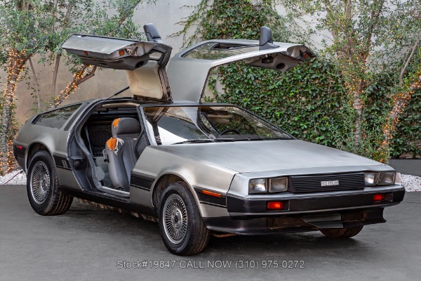 1982 DeLorean DMC-12