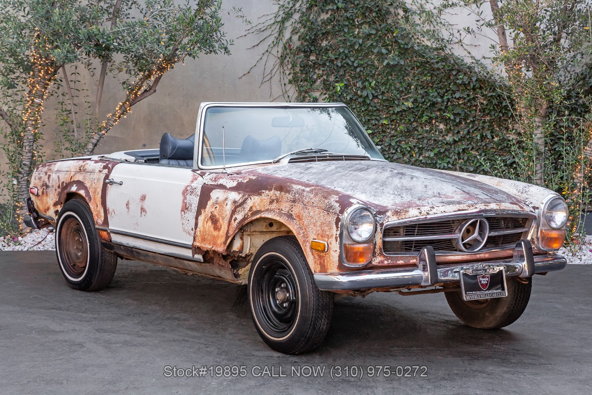 1970 Mercedes-Benz 280SL with 2 tops 