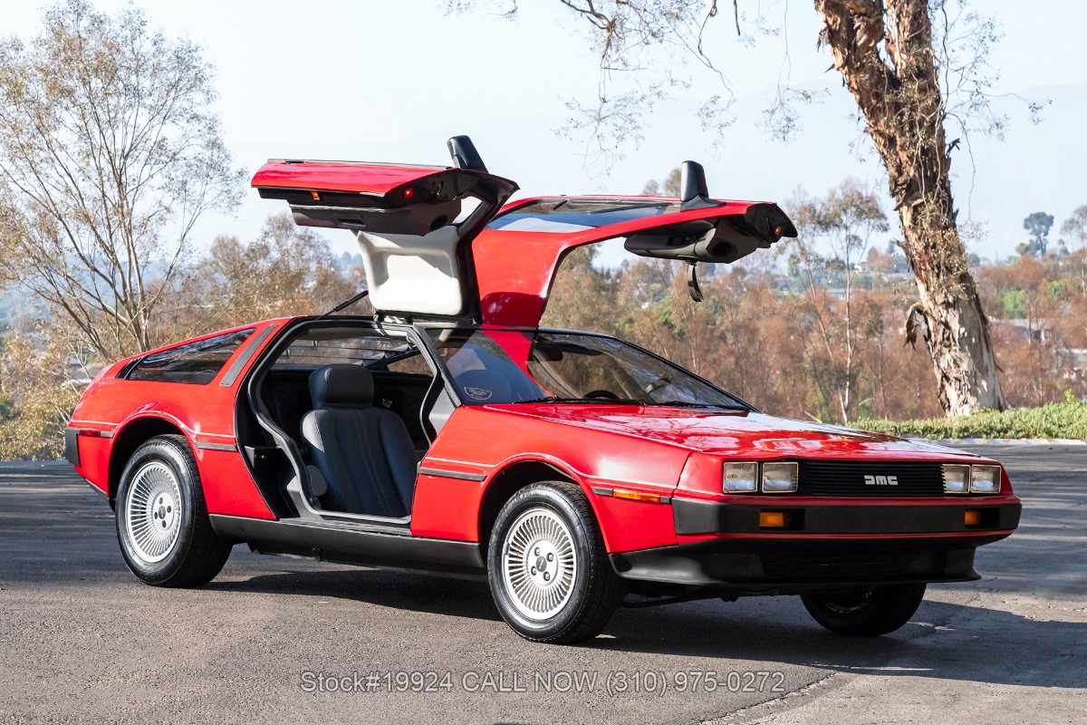 1981 DeLorean DMC-12 