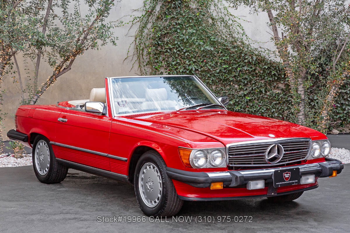 1989 Mercedes-Benz 560SL with 2 tops