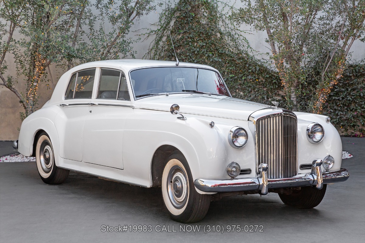 1961 Bentley S2 Saloon Right-Hand-Drive