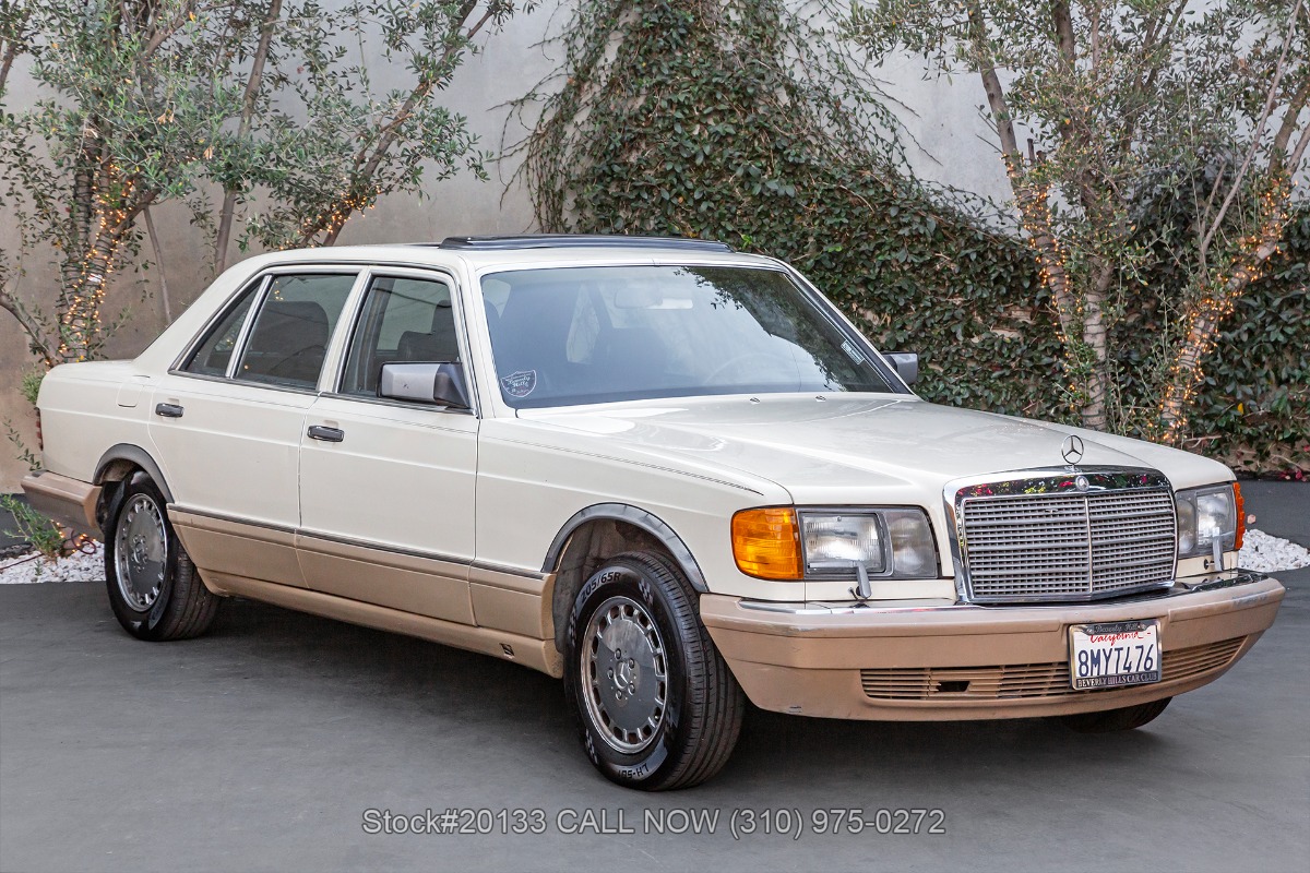1989 Mercedes-Benz 560SEL 
