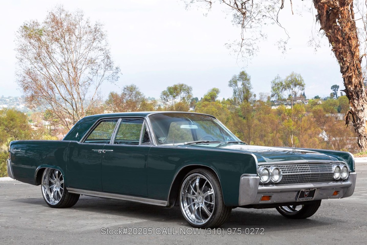 1963 Lincoln Continental 4-Door Sedan