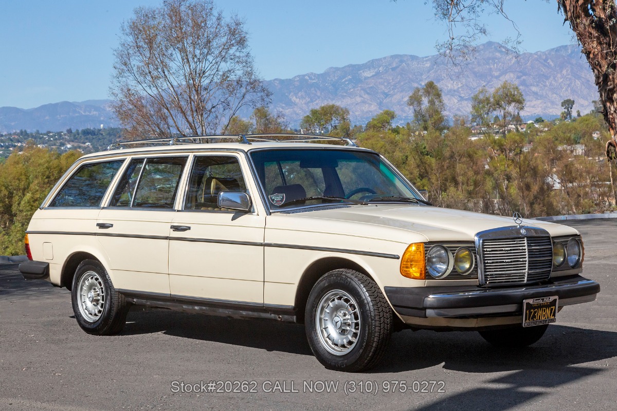 1982 Mercedes-Benz 300TD Turbodiesel Station Wagon