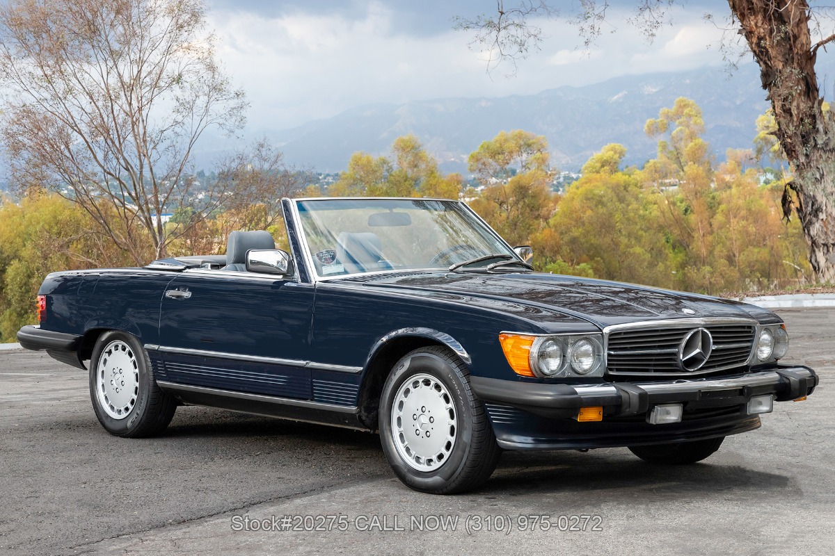 1987 Mercedes-Benz 560SL with 2 tops