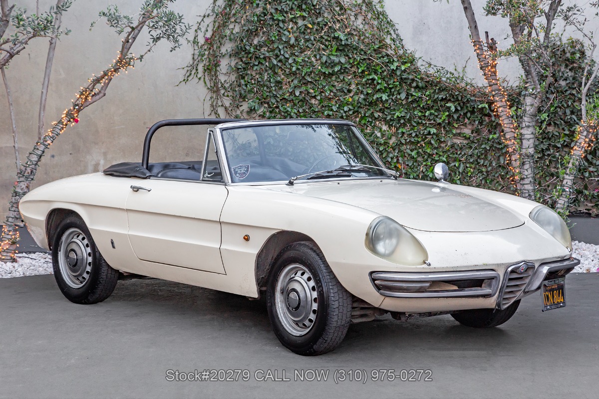 1967 Alfa Romeo Giulia Spider 1600 Duetto