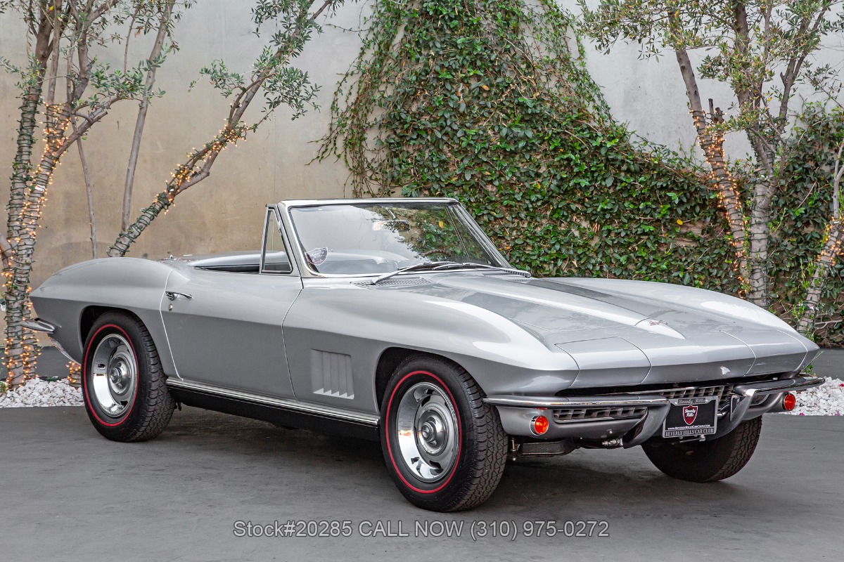 1967 Chevrolet Corvette Convertible Two-Top 4-Speed