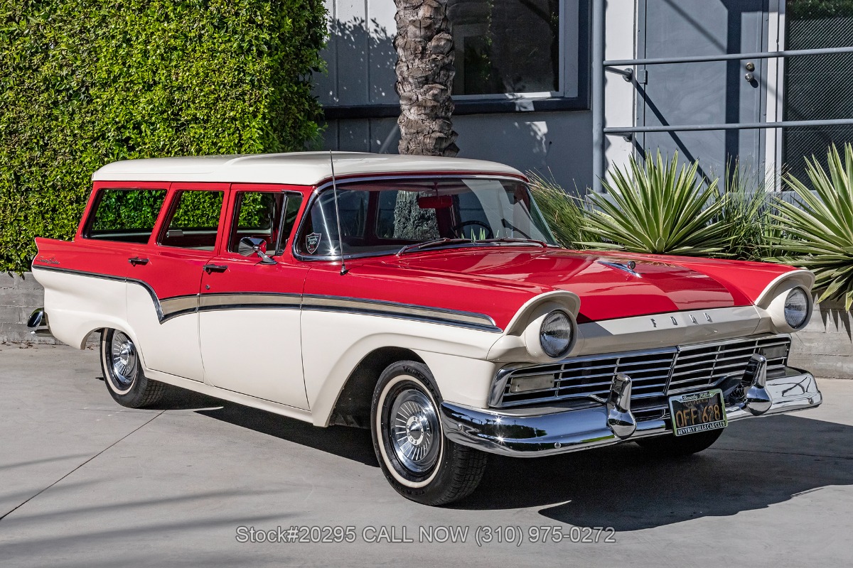1957 Ford Country Sedan 4-Door Station Wagon