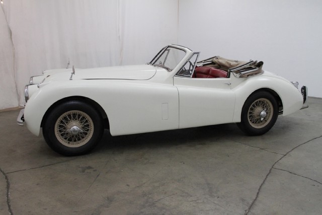 シュンペーター 1953 Jaguar XK120 DHC | Beverly Hills Car Club