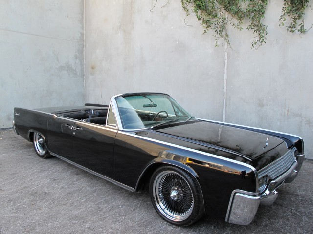 1961 Lincoln Continental Convertible | Beverly Hills Car Club