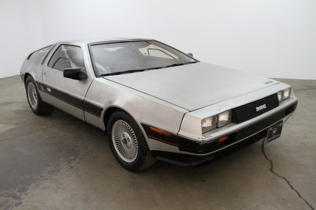 1982 DeLorean DMC-12 