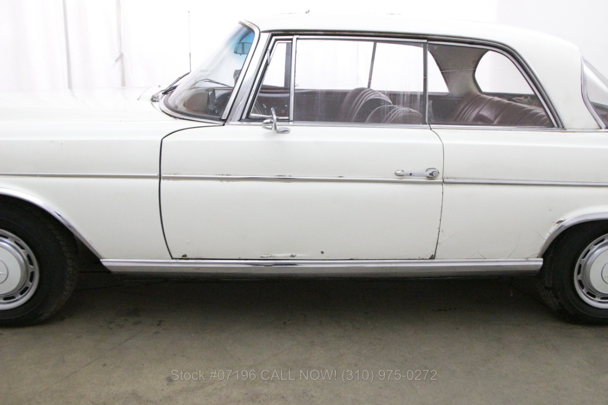1962 Mercedes-Benz 220SE b | Beverly Hills Car Club