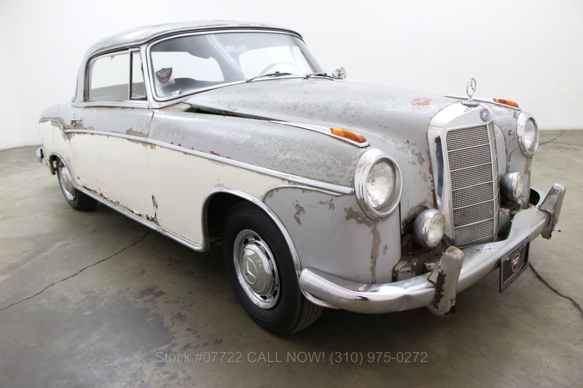 1958 Mercedes-Benz 220SE Sunroof Coupe | Beverly Hills Car Club