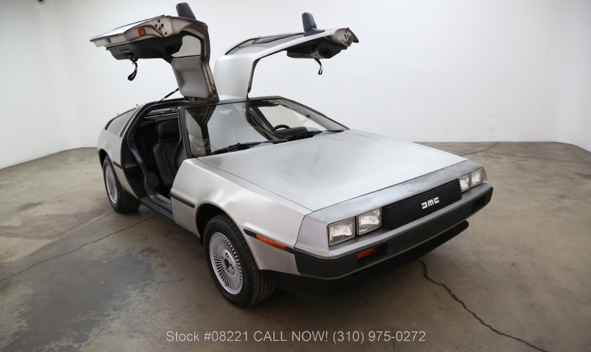 1981 DeLorean DMC-12 