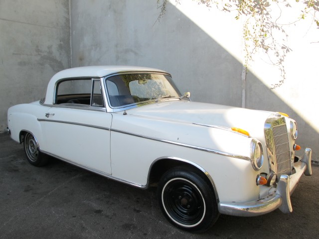 1959 Mercedes-Benz 220S 