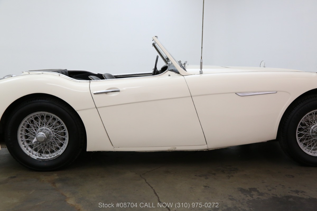 1962 Austin-Healey 3000 Mark II BT7 Tri-Carb | Beverly Hills 1962 Austin-Healey 3000 Mark II BT7 Tri-Carb | Beverly Hills