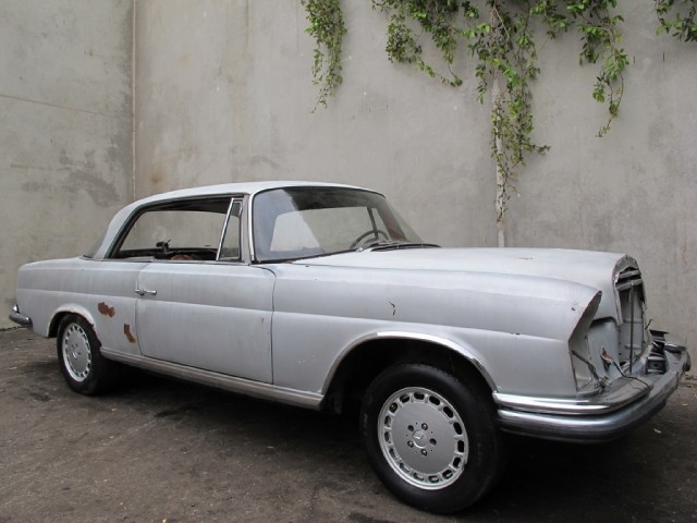 1964 Mercedes-Benz 220SE b