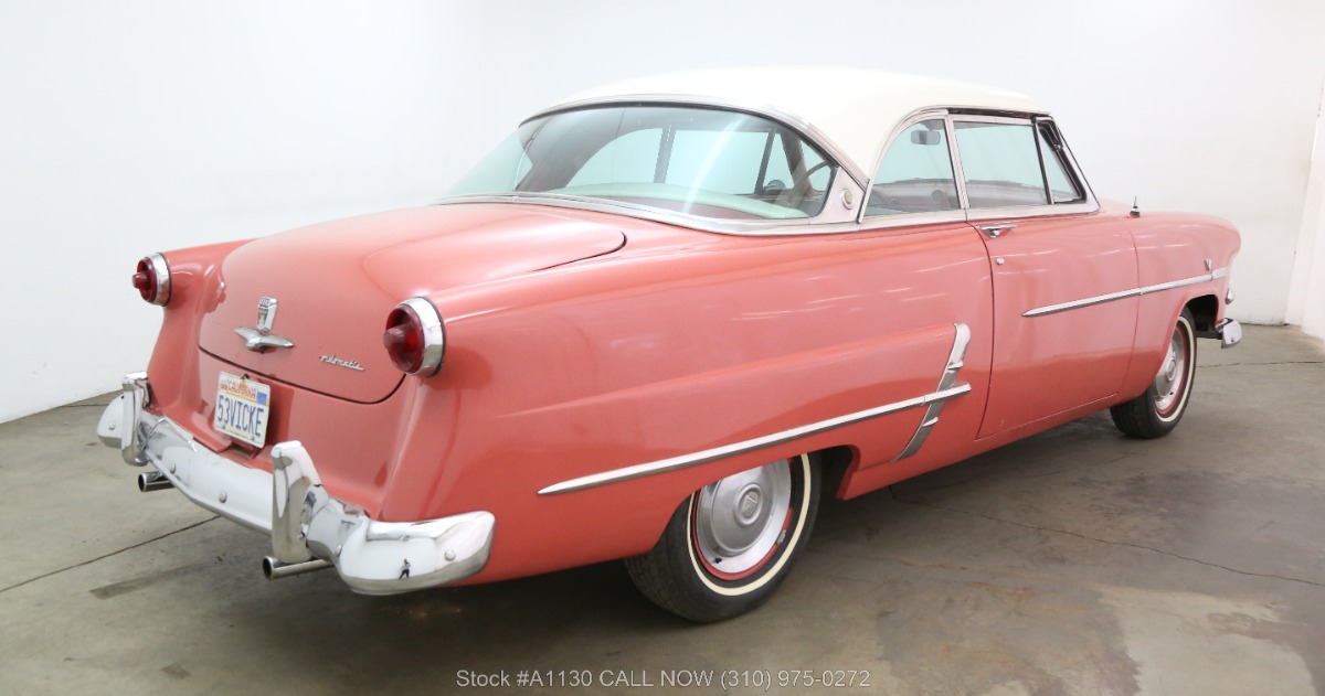 1953 Ford Crestline