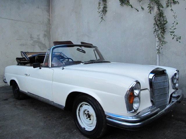 1964 Mercedes-Benz 220SE 