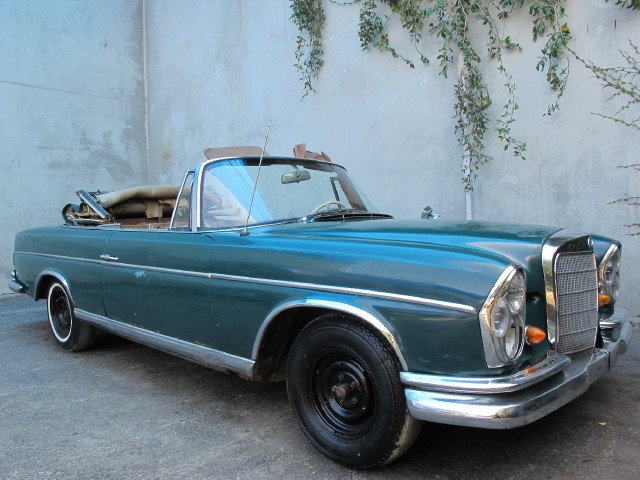 1964 Mercedes-Benz 220SE Cabriolet