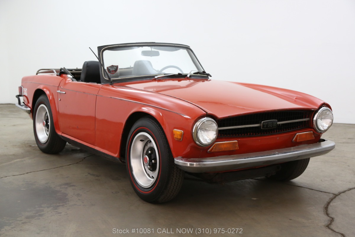 1027　2点&赤トラ2点 1971 Triumph TR6 with 2 Tops | Beverly Hills Car Club