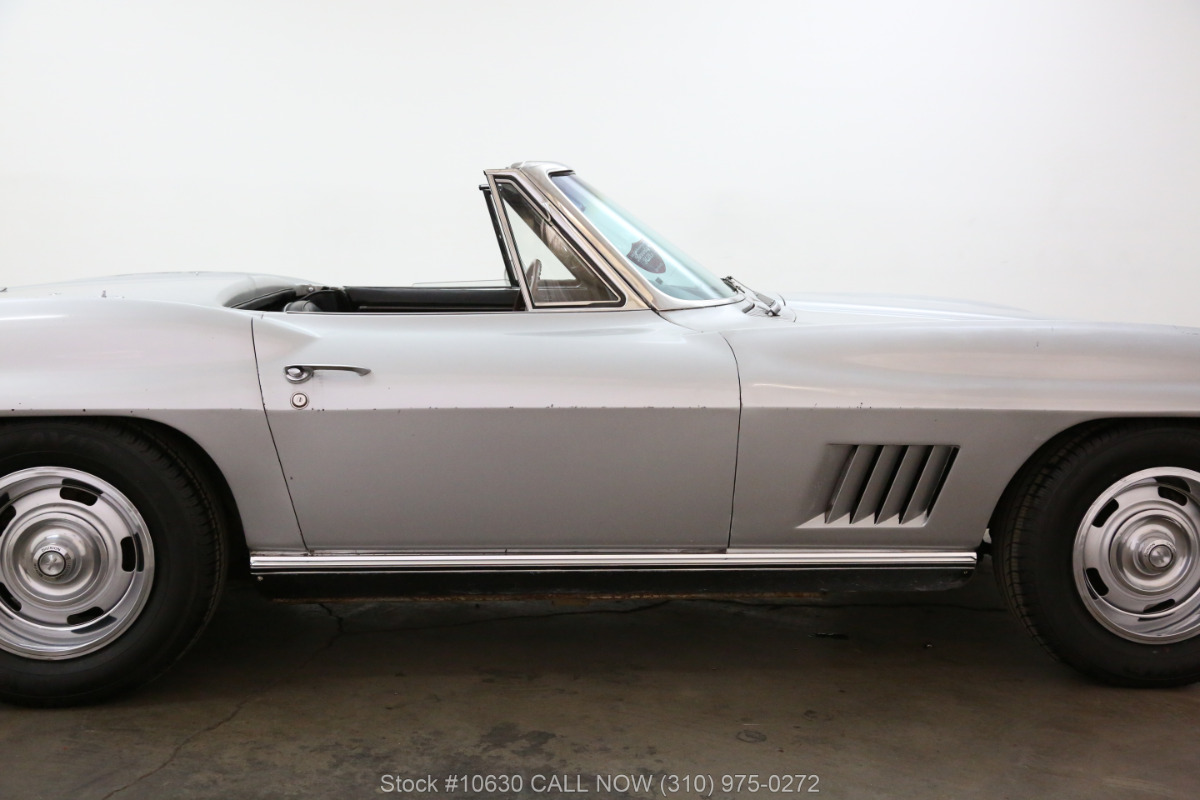1967 Chevrolet Corvette with 2 Tops | Beverly Hills Car Club 1967 Chevrolet Corvette with 2 Tops | Beverly Hills Car Club