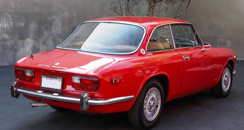 1974 Alfa Romeo GTV 2000-sideback