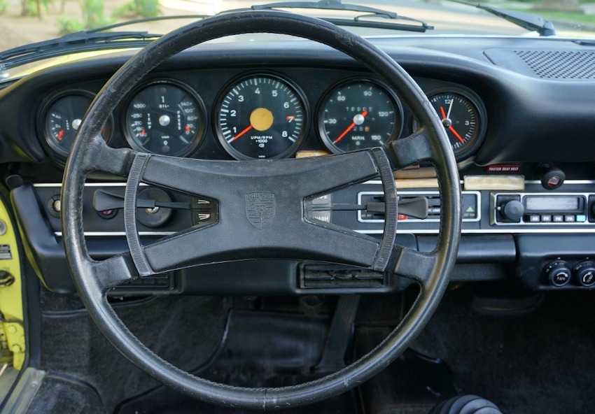1973 Porsche 911E Targa interior
