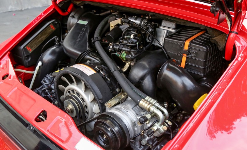 1994 Porsche 911 Speedster engine