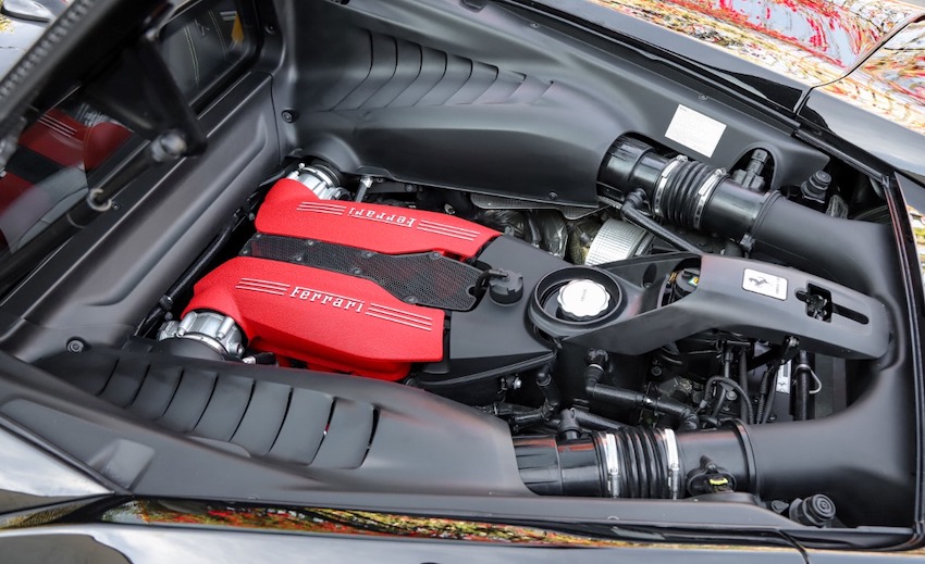 2016 Ferrari 488GTB engine