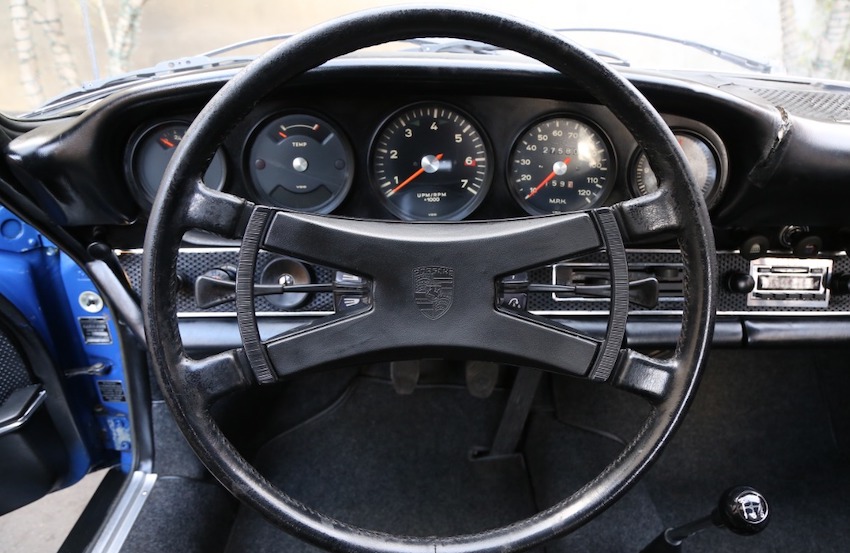 1969 Porsche 912 Coupe interior