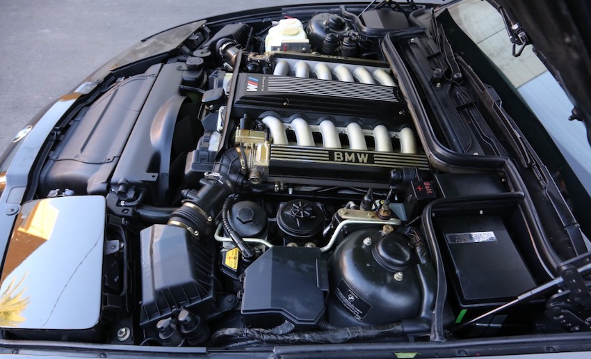 1994 BMW 850CSI 6-Speed engine