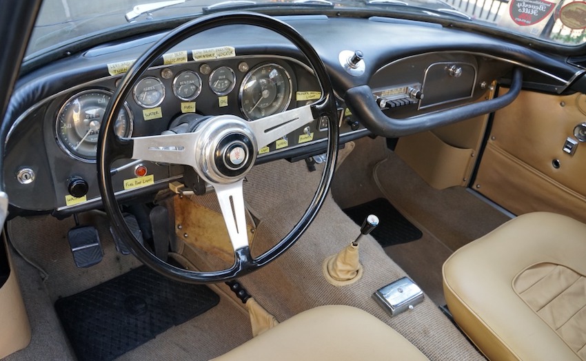 1962 Maserati 3500GTI interior