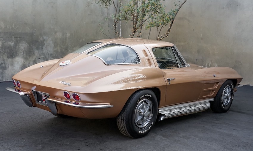 1963 chevrolet corvette split-window coupe rear view