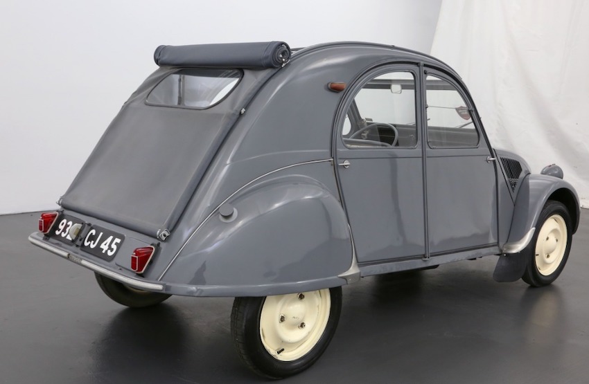 1956 Citroen 2CV rear view