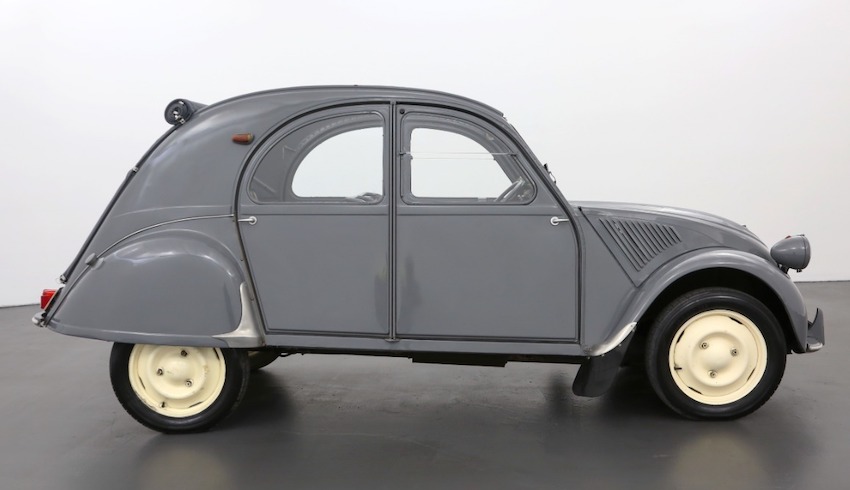 1956 Citroen 2CV side view