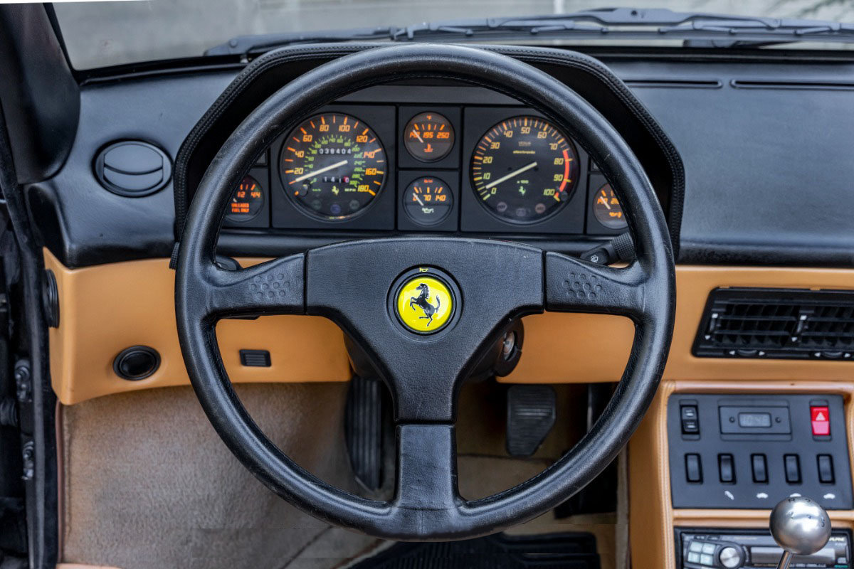 1989 Ferrari Mondial T Cabriolet interior