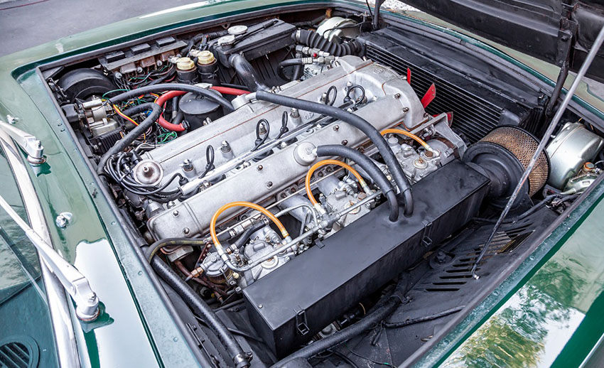 1969 Aston Martin DBS engine