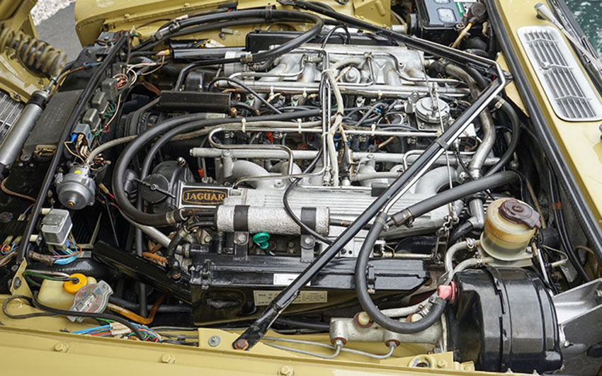 1976 Jaguar XJ12C Coupe engine