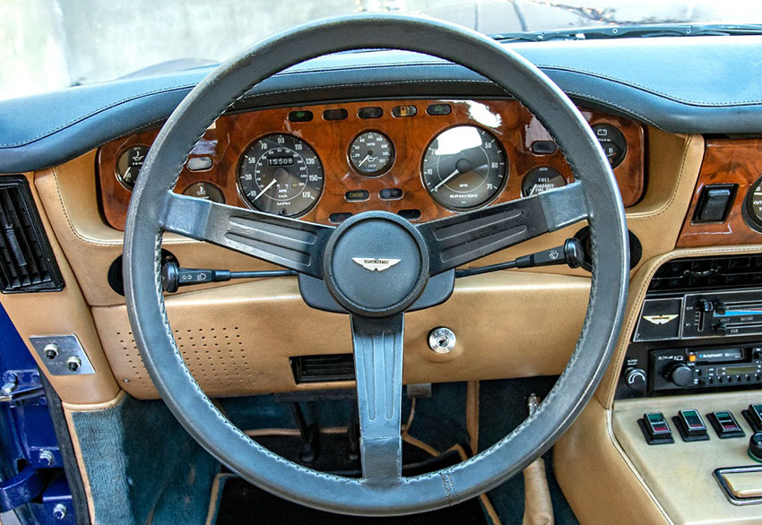 1982 Aston Martin V8 Volante interior