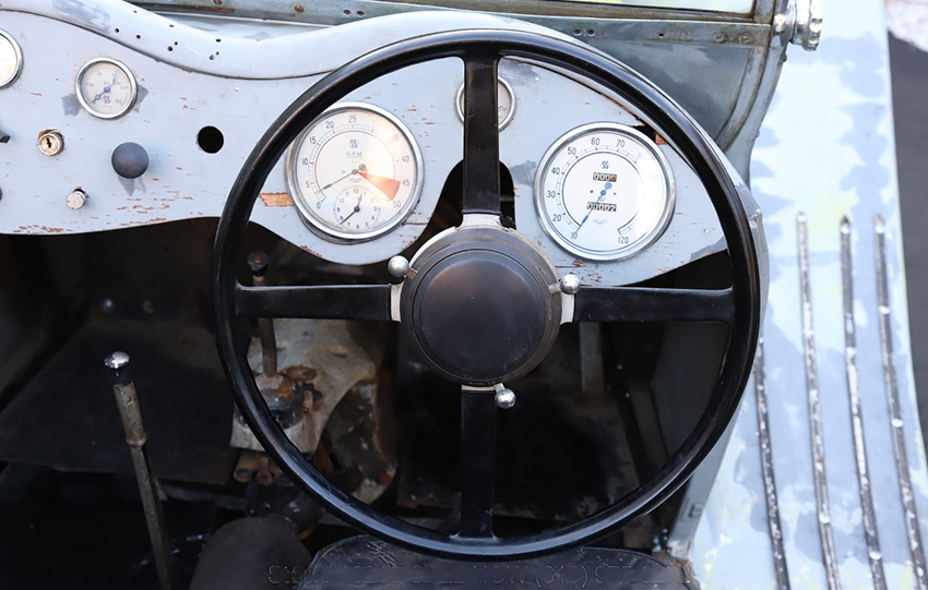 1938 Jaguar SS100 3.5 Litre interior