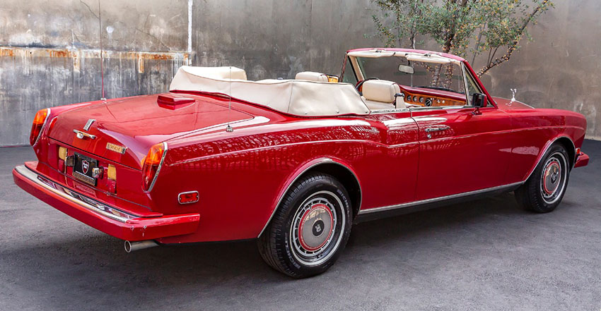 1991 Rolls-Royce Corniche III rear view