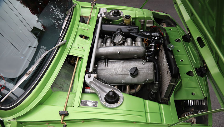 1972 BMW 2002tii engine