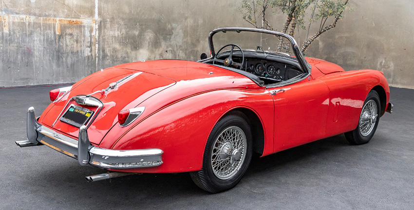 1958 Jaguar XK150S 3.4 Roadster rear view