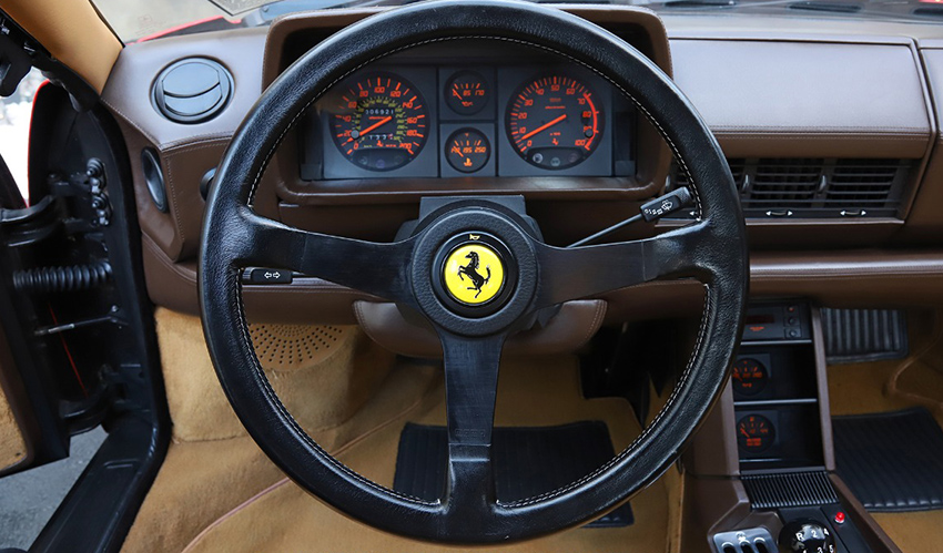 1990 Ferrari Testarossa interior