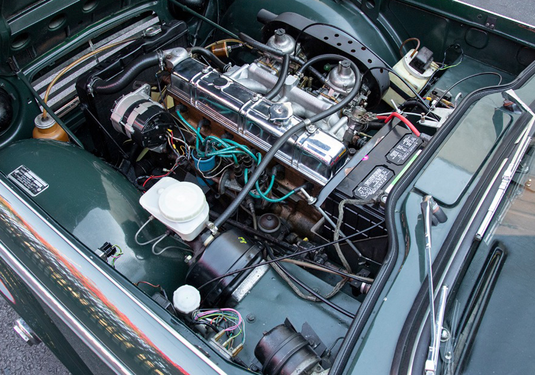 1968 Triumph TR250 engine