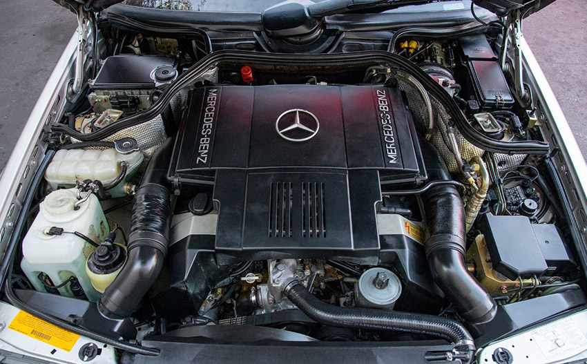 1992 Mercedes-Benz 500E engine