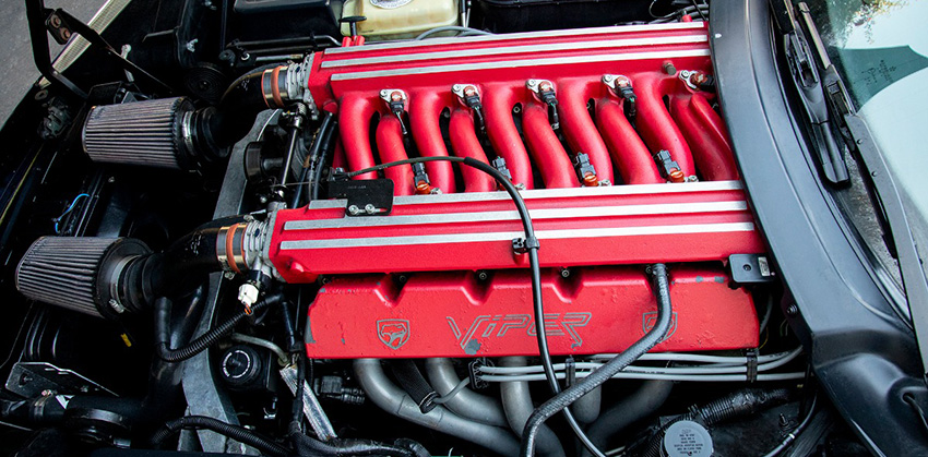 1996 Dodge Viper GTS engine