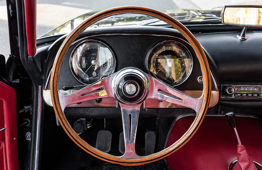 1962 Maserati 5000GT Coupe interior